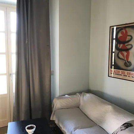 Casa Viglioni * Monforte dʼAlba